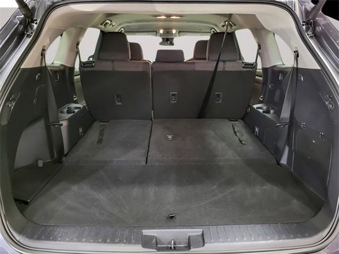 Certified 2024 Toyota Highlander LE image 24