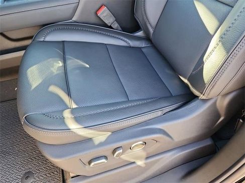 New 2026 GMC Sierra 2500 Denali w/ Denali Reserve Package image 19