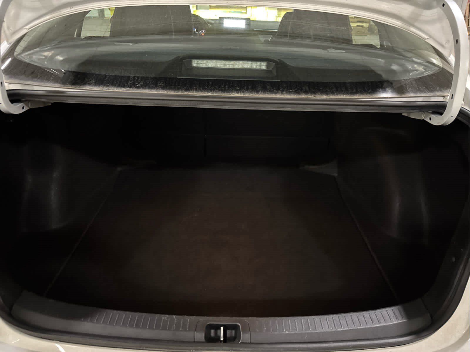 Used 2024 Toyota Corolla LE FWD image 7