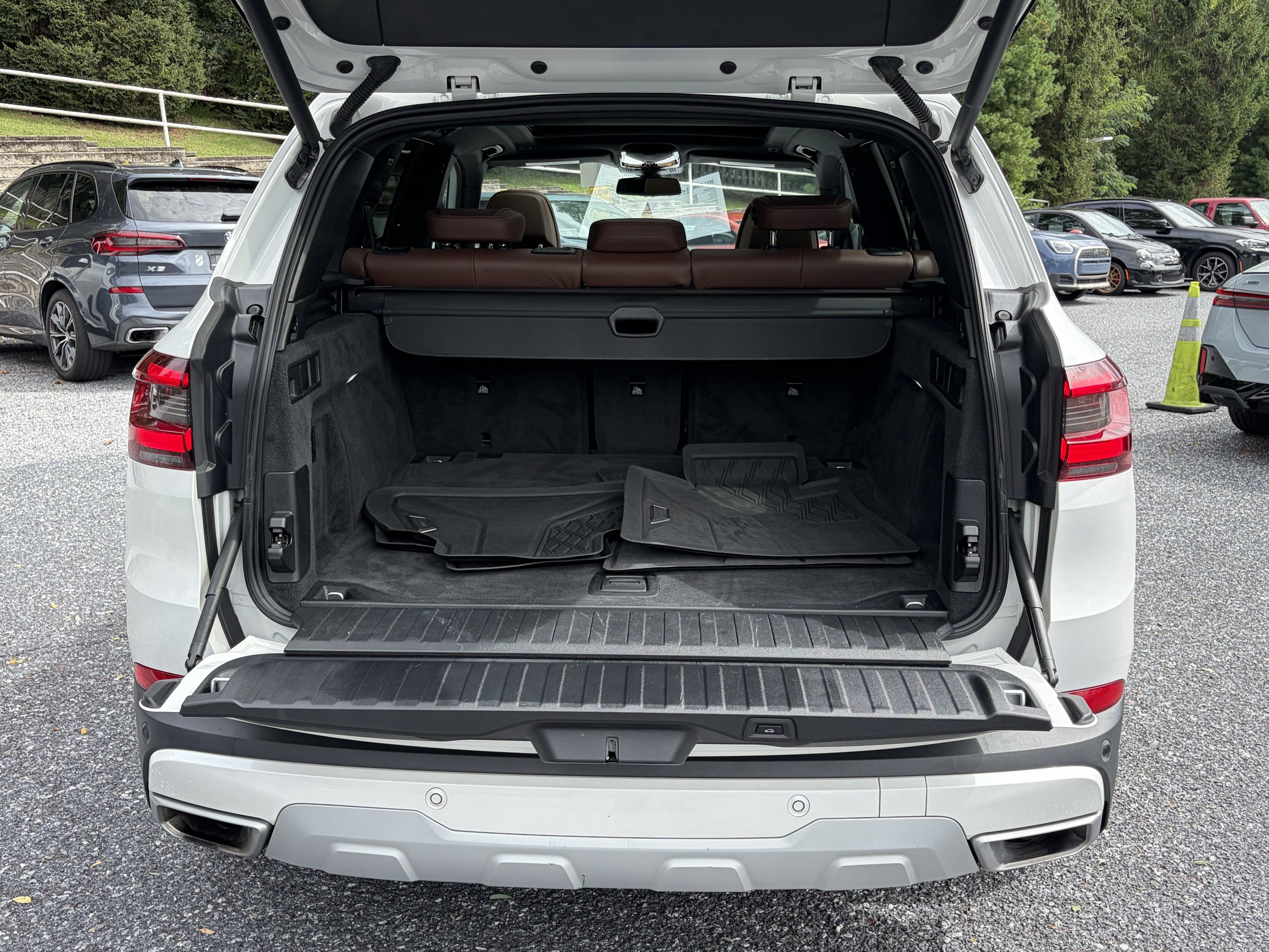 Used 2021 BMW X5 xDrive40i w/ Premium Package AWD/4WD image 8