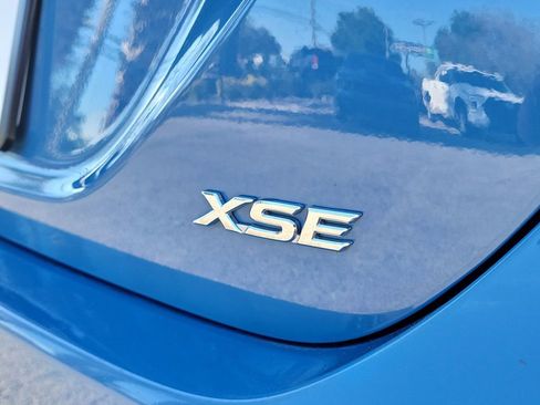 Used 2024 Toyota Camry XSE FWD image 7
