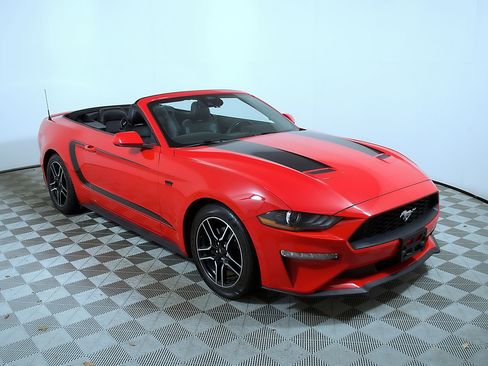 Used 2022 Ford Mustang Premium image 6