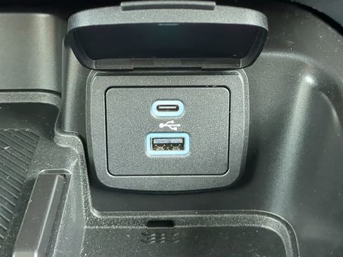 New 2025 Ford Bronco 4-Door image 19