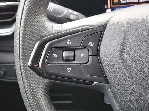 Used 2025 Chevrolet TrailBlazer LT AWD/4WD image 25