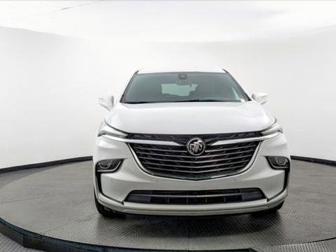 Used 2024 Buick Enclave Premium image 12