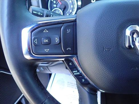 Used 2025 RAM 1500 Laramie AWD/4WD image 12