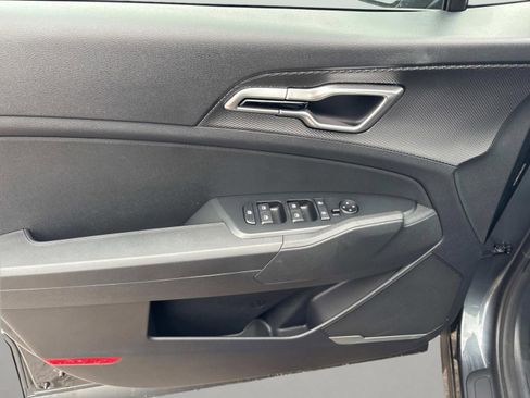 New 2025 Kia Sportage LX image 20