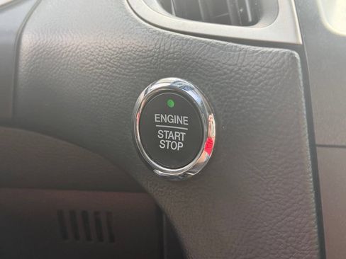 Used 2019 Ford Edge SEL w/ Equipment Group 201A FWD image 21