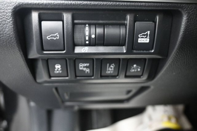 Used 2019 Subaru Outback 2.5i Touring w/ Popular Package #3A AWD/4WD image 21