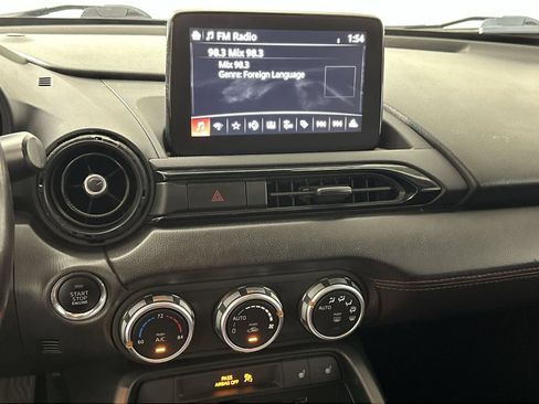 Used 2018 MAZDA MX-5 Miata Grand Touring RWD image 19