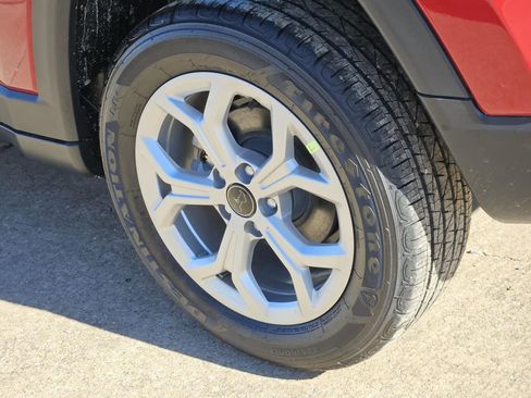 New 2026 Jeep Compass Latitude image 5