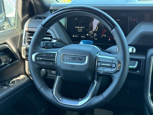 New 2026 GMC Yukon XL Denali w/ Denali Reserve Package image 30