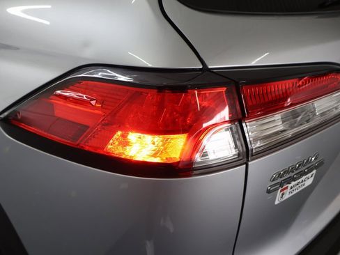 Used 2022 Toyota Corolla Cross LE image 27