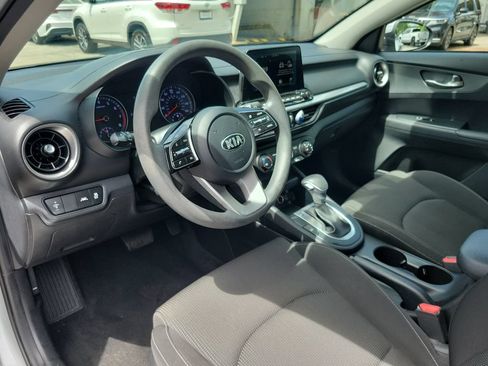 Used 2021 Kia Forte LXS FWD image 16