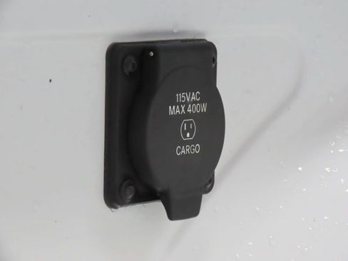 Used 2022 RAM 2500 Laramie AWD/4WD image 6