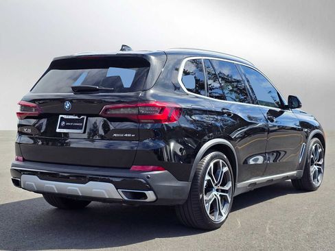Used 2022 BMW X5 xDrive45e AWD/4WD image 3
