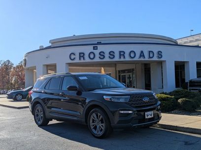 Certified 2022 Ford Explorer XLT w/ Equipment Group 202A
