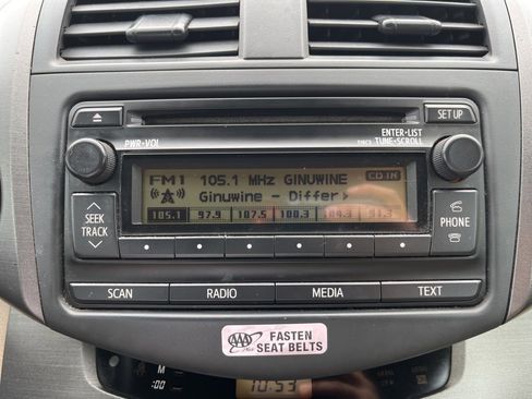 Used 2012 Toyota RAV4 4WD image 16