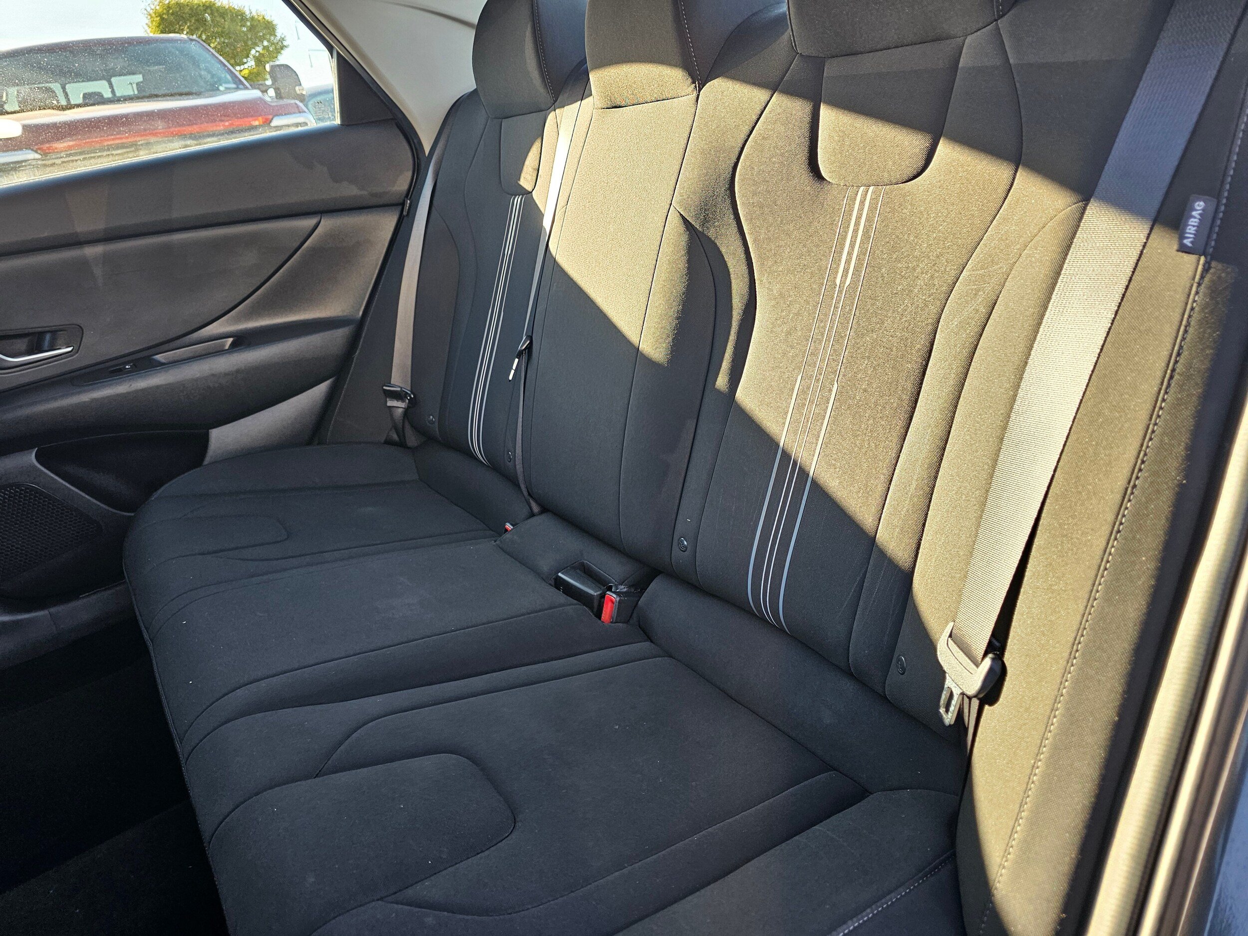 Used 2024 Hyundai Elantra SEL FWD image 17