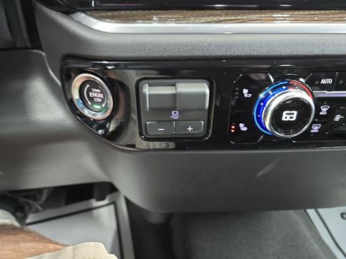 New 2026 GMC Sierra 1500 Elevation image 21