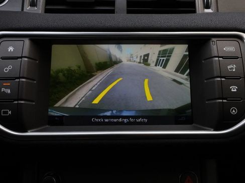 Used 2018 Land Rover Range Rover Evoque SE Premium AWD/4WD image 9