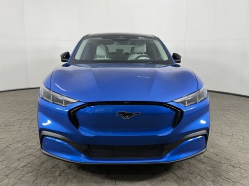 Certified 2025 Ford Mustang Mach-E Premium image 2