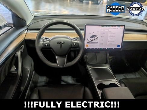 Used 2023 Tesla Model 3 Standard Range image 24