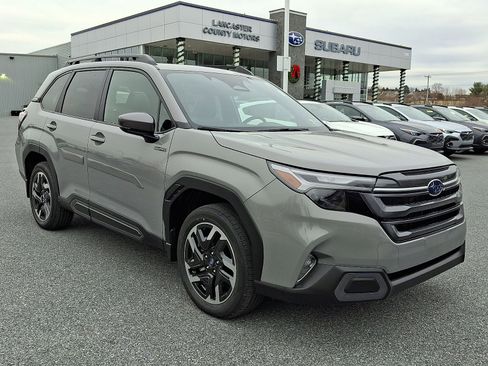 New 2025 Subaru Forester Limited image 2