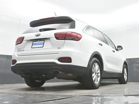 Used 2019 Kia Sorento LX image 45