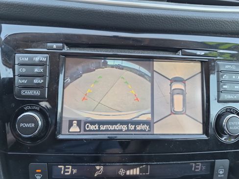 Used 2015 Nissan Rogue SL AWD/4WD image 13