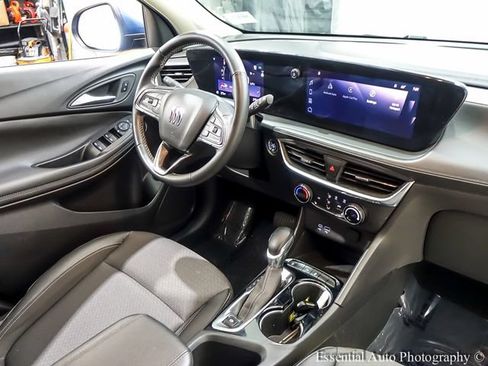 Certified 2024 Buick Encore GX Preferred w/ Comfort Package FWD image 24