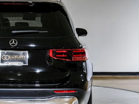 Used 2024 Mercedes-Benz GLB 250 w/ Exclusive Package image 48