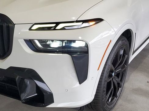 Used 2023 BMW X7 xDrive40i w/ Executive Package AWD/4WD image 10