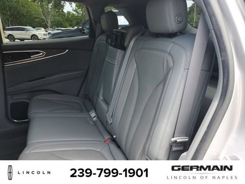 Used 2019 Lincoln Nautilus Reserve FWD image 20