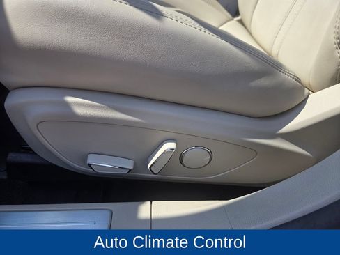 Used 2020 Lincoln MKZ AWD w/ Convenience Package image 17