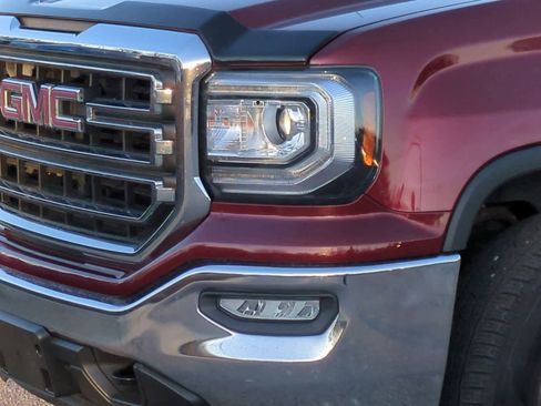 Used 2017 GMC Sierra 1500 SLE image 11