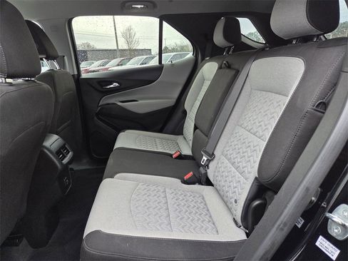 Used 2023 Chevrolet Equinox LS image 18