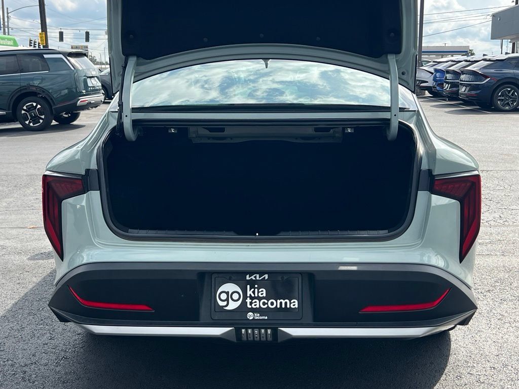 Used 2025 Kia K4 FWD image 9