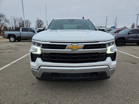 Used 2023 Chevrolet Silverado 1500 LT w/ Protection Package AWD/4WD image 2