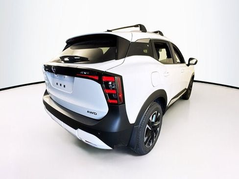 New 2026 Nissan Kicks SV w/ SV Premium Package image 5