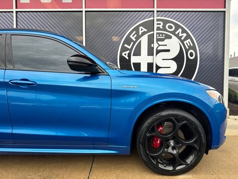 Used 2023 Alfa Romeo Stelvio Veloce AWD/4WD image 3