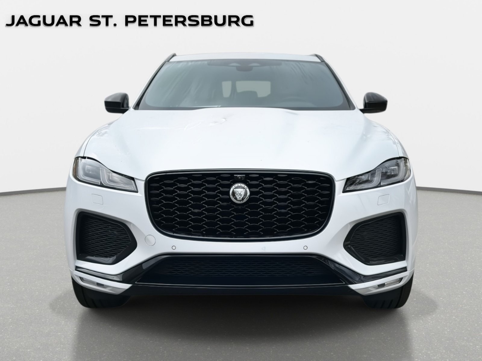 Used 2026 Jaguar F-PACE R-Dynamic S AWD/4WD image 2