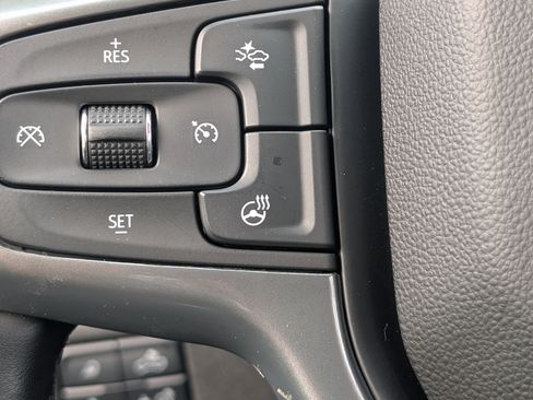 Used 2023 Chevrolet Silverado 1500 LT AWD/4WD image 35