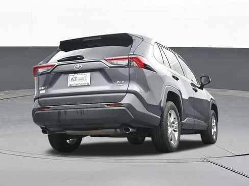 Used 2022 Toyota RAV4 XLE AWD/4WD image 49