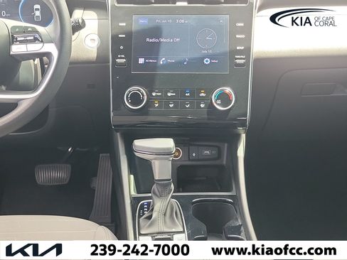 Used 2022 Hyundai Santa Cruz SEL w/ Activity Package FWD image 17