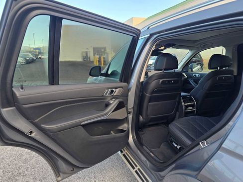 Used 2024 BMW X7 xDrive40i image 18