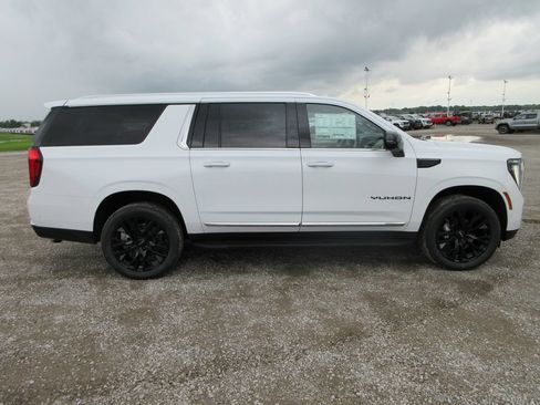 New 2026 GMC Yukon XL Elevation w/ Elevation Premium Package AWD/4WD image 3