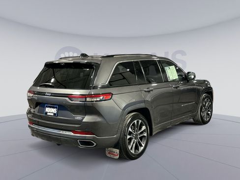 Used 2023 Jeep Grand Cherokee Overland w/ Luxury Tech Group IV image 7