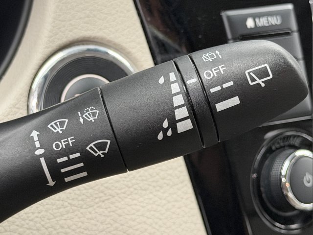 Used 2021 Nissan Rogue Sport SV FWD image 22