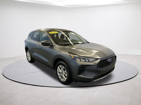 Used 2025 Ford Escape Active image 1